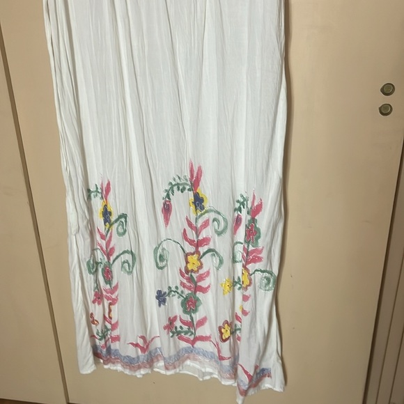 S.R. Fashion Floral Embroidered White Maxi Rayon Dress size 3XL made in India - Picture 3 of 10